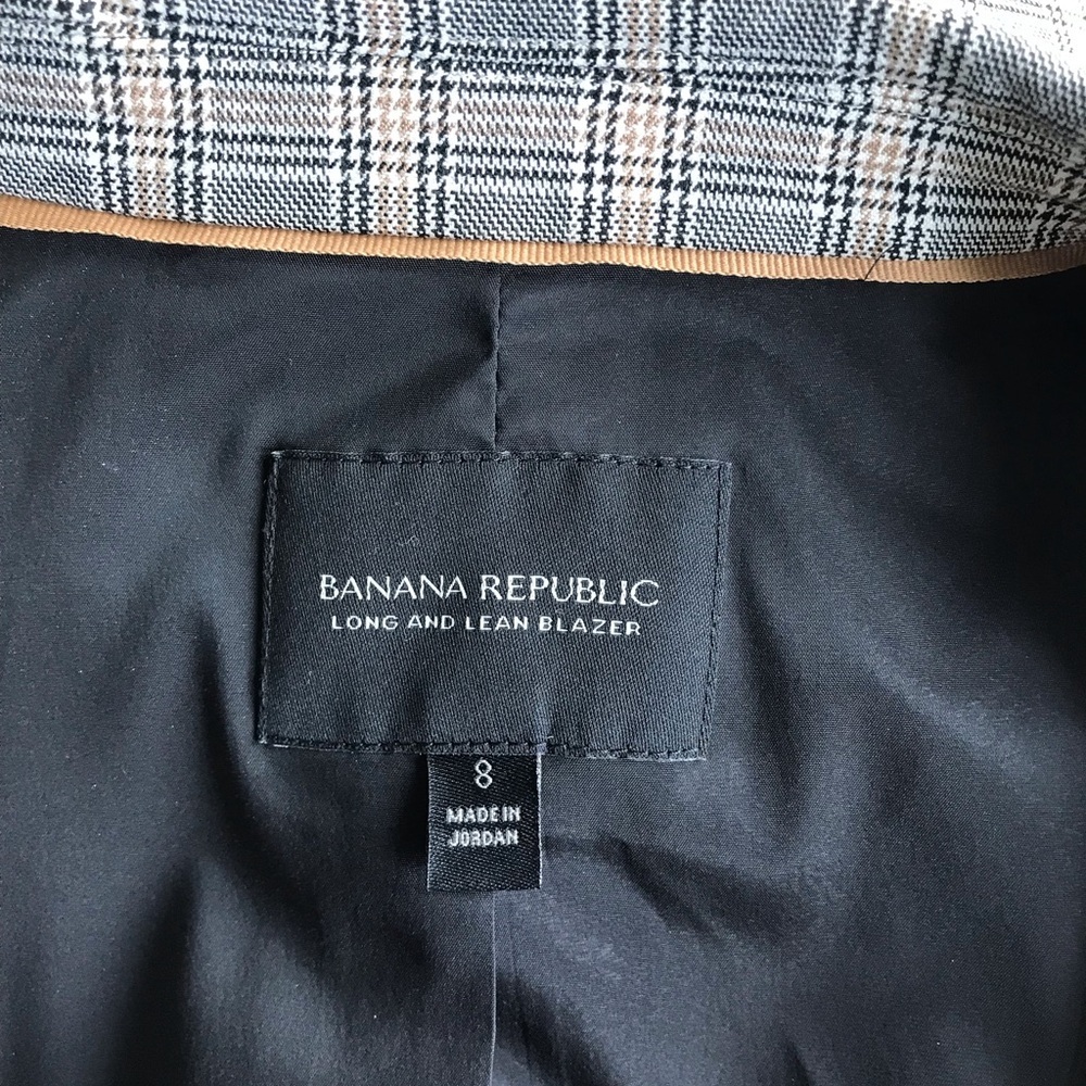 Banana Republic Long and Lean Blazer - Picture 3 of 7